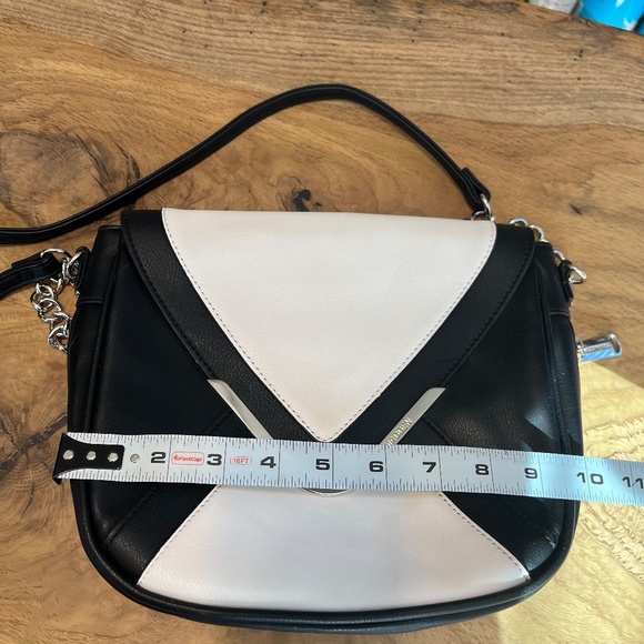 Steve Madden Black & White Crossbody Purse: Rare Find! - Picture 5 of 17